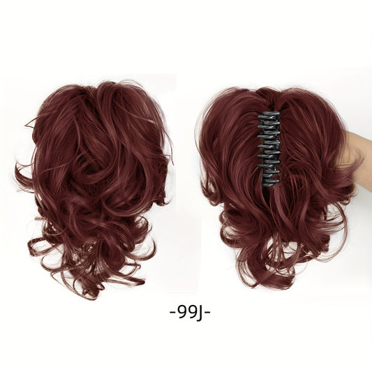 Wavy Short Ponytail Clip for Women with a Voluminous Look.